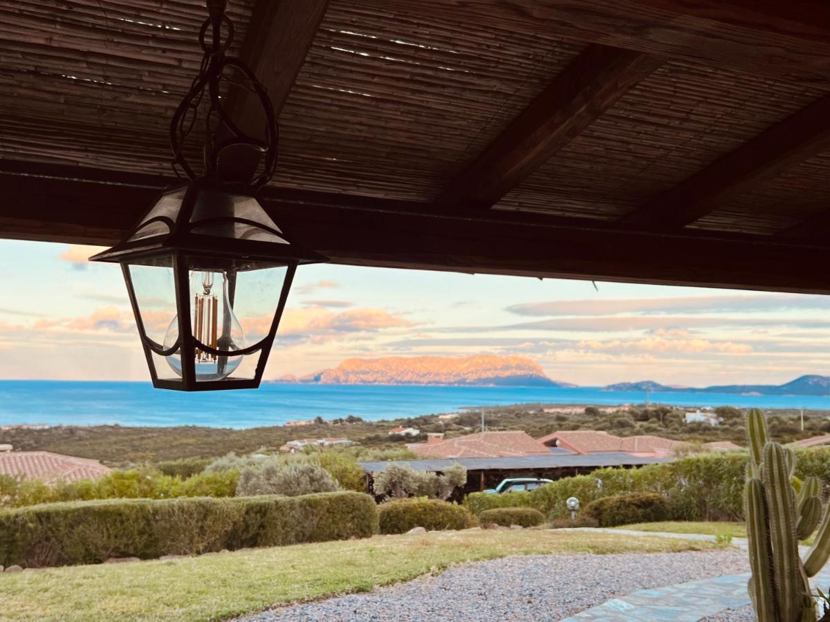 Villa A Golfo Aranci Con Vista Su Tavolara Marinella  Exteriör bild